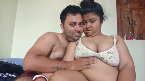 Enter SarmilaAndRahulj VIP Show