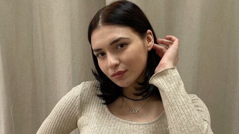 Enter SerafinaMerseal VIP Show