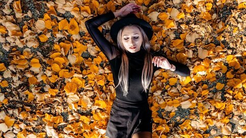 Enter SerayaRose VIP Show