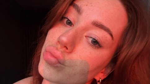 Enter StacyWats VIP Show