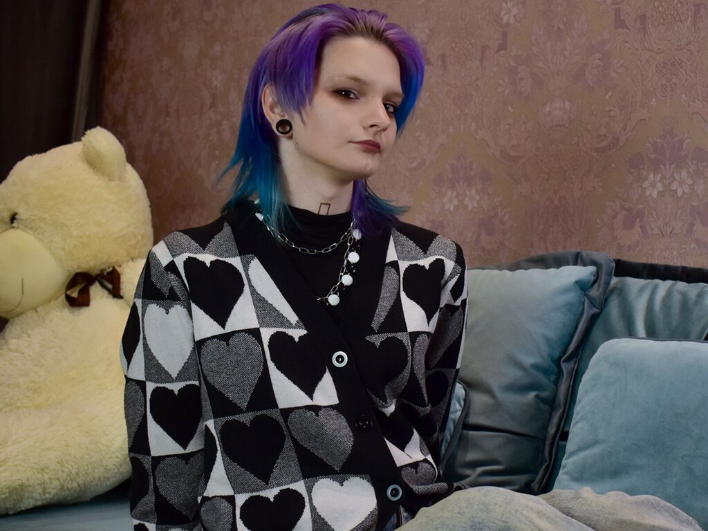 Enter StacyWill VIP Show