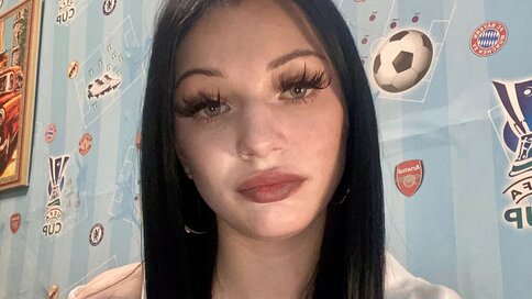 Enter StephenieCheese VIP Show