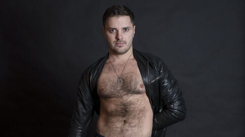 Enter str8master VIP Show