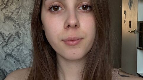 Enter TaliaSpong VIP Show