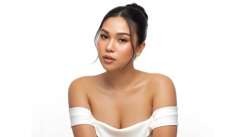 Enter TatiAlvarez VIP Show