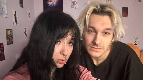 Enter TeyaANDKit VIP Show