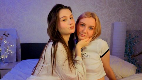 Enter TheolaAndOra VIP Show