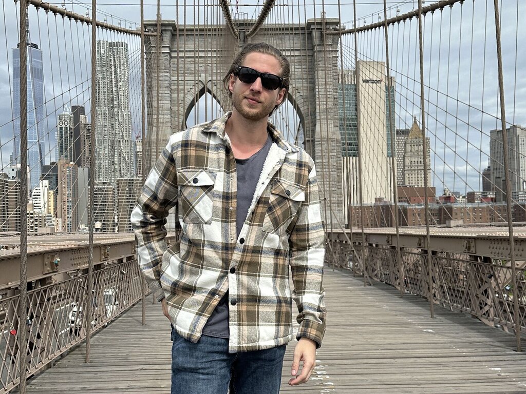 Enter TiaMatt VIP Show