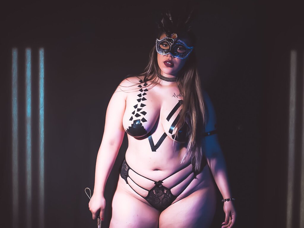 Enter TiffanyKlein VIP Show