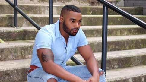 Enter TONYBRANDT VIP Show