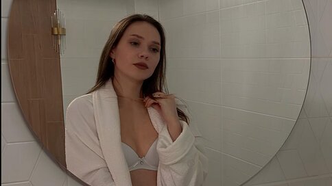 Enter ToniDeyette VIP Show