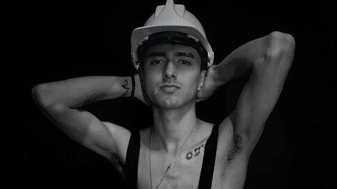 Enter TonnyCarter VIP Show