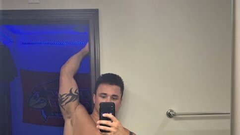 Enter TonyTee VIP Show