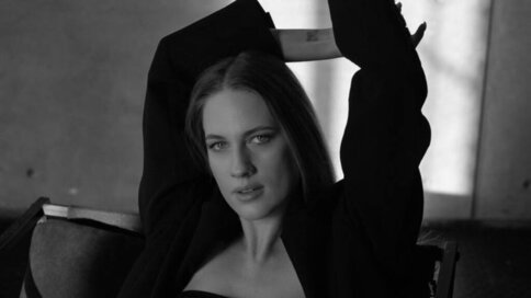 Enter TonyaReid VIP Show