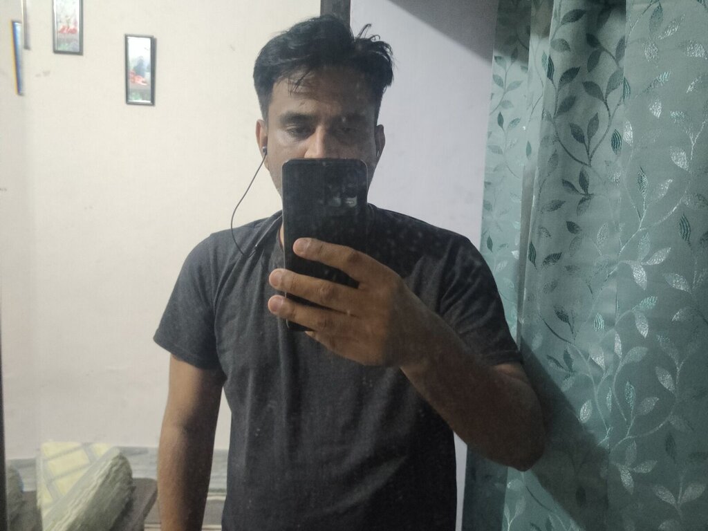 Enter ToryTon VIP Show