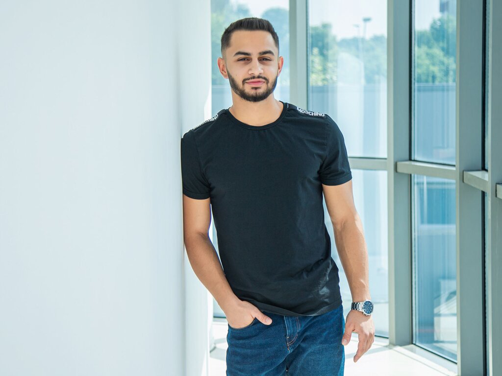 Enter TravisPaxton VIP Show