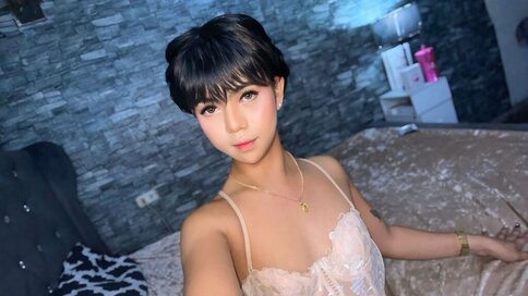 Enter TrixWiliams VIP Show