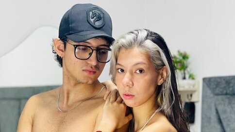 Enter ValeriaAndTommy VIP Show