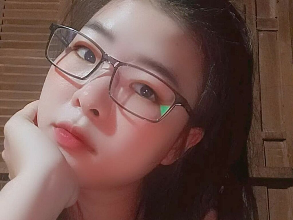 Enter VeraXuan VIP Show