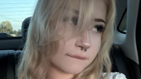 Enter VerlieRentar VIP Show